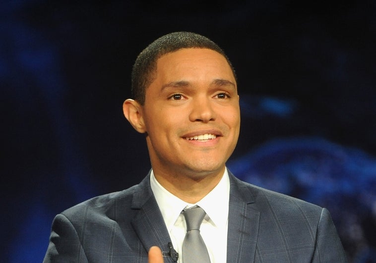 ¿Quién es Trevor Noah, el presentador de los premios Grammy 2023?