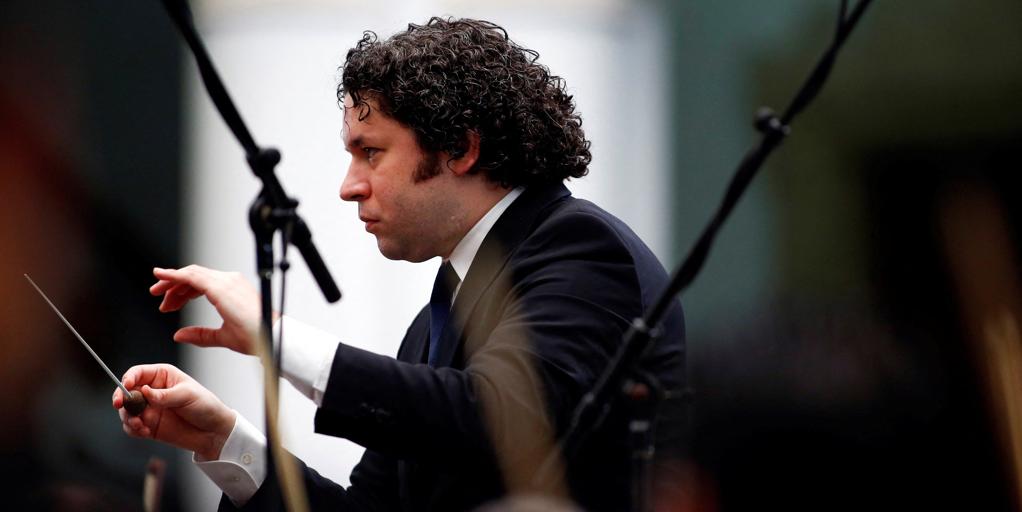 Venezuelan Gustavo Dudamel, classical music superstar, signs for the New York Philharmonic