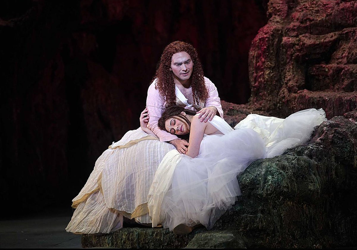 Gabriel Díaz (Pirra/Achille) y soprano Francesca Aspromonte (Deidamia)