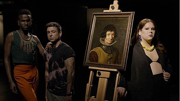 Cabello/Carceller. 'Una voz para Erauso. Epílogo para un tiempo trans' (2021-2022). Instalación doble proyección