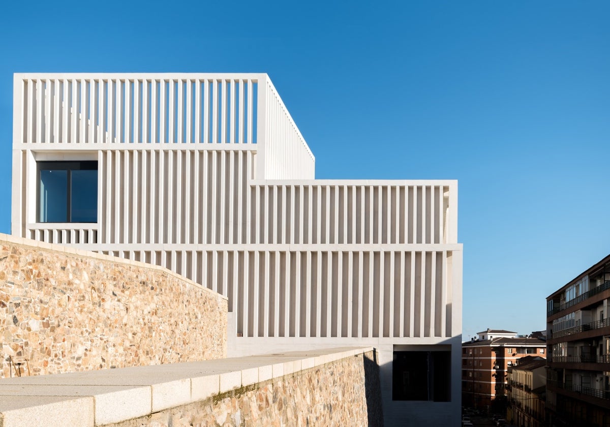 Edificio del Museo Helga de Alvear en Cáceres diseñado por Emilio Tuñón