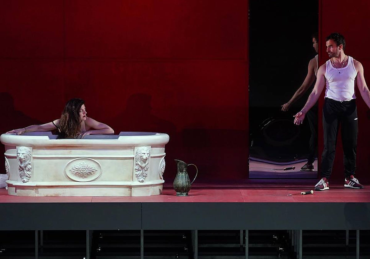 Una escena de 'La violación de Lucrecia'