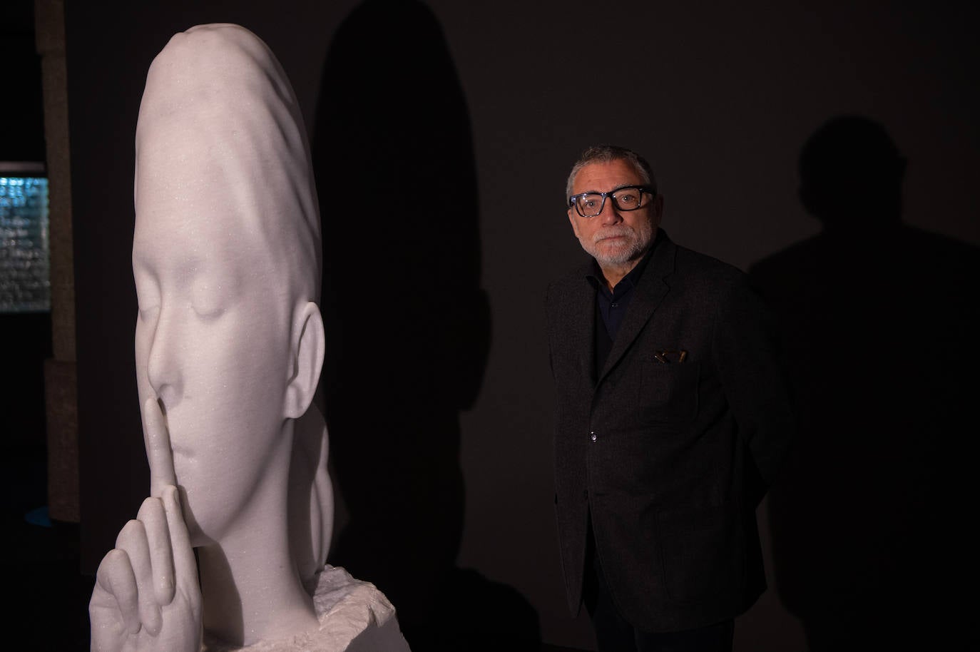 La poesía del silencio de Plensa conquista La Pedrera