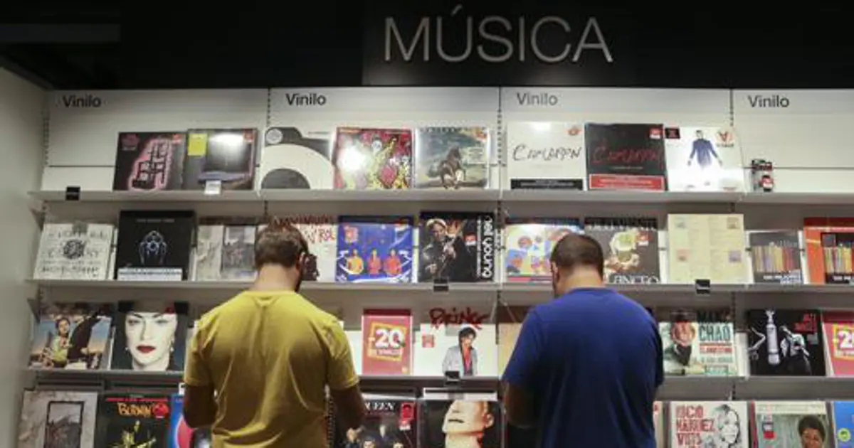 La Casa Del Disco - Lo último en Música - Comprar Vinilos, CDs y Merchandise