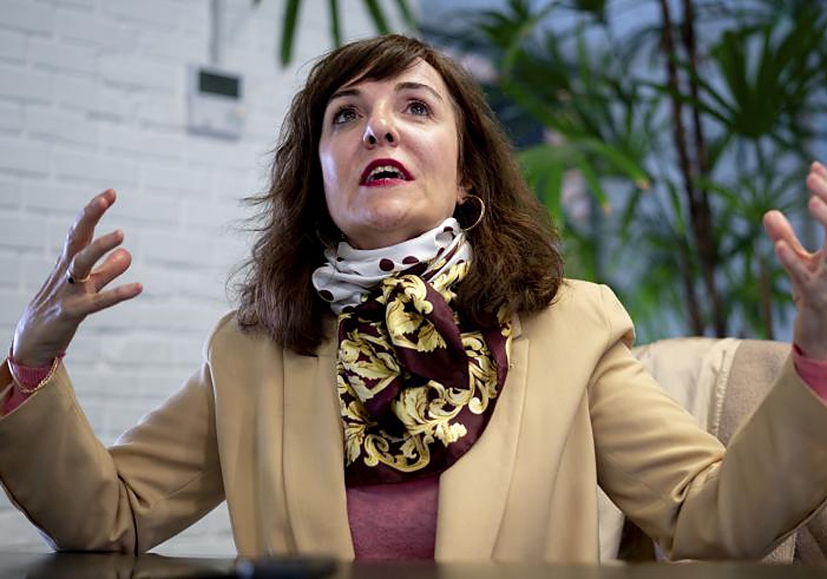 Elvira Lindo (Cádiz, 1962)