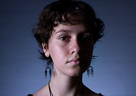 Imagen secundaria 1 - Arriba, detalle del 'Index' del autor. Sobre estas líneas, otras dos imágenes de la serie 'Figuratevily'