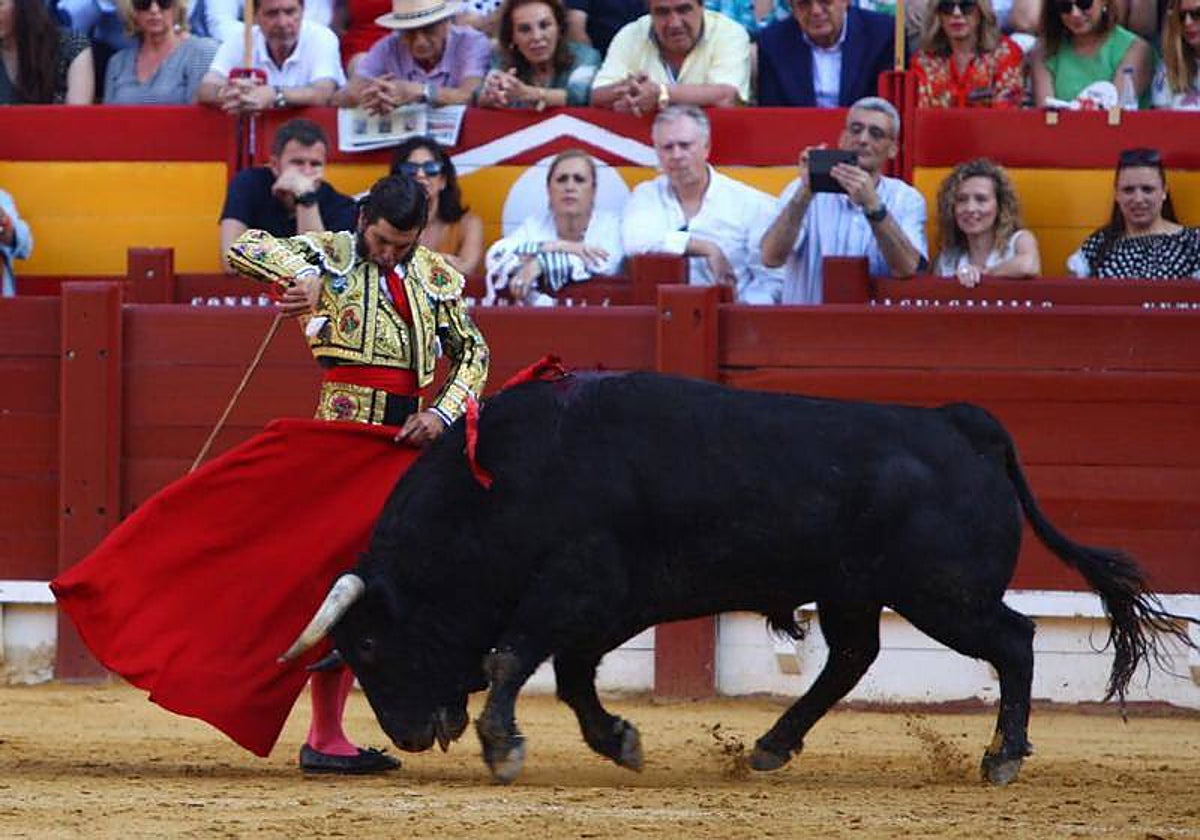 Morante, en la plaza de toros de Alicante