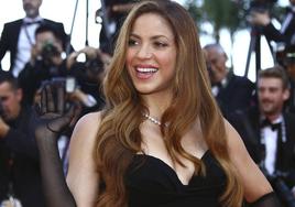 Los 'dardos' de Shakira a Piqué en su nueva canción: «Sé que estás bueno, pero mucho más buena estoy yo»