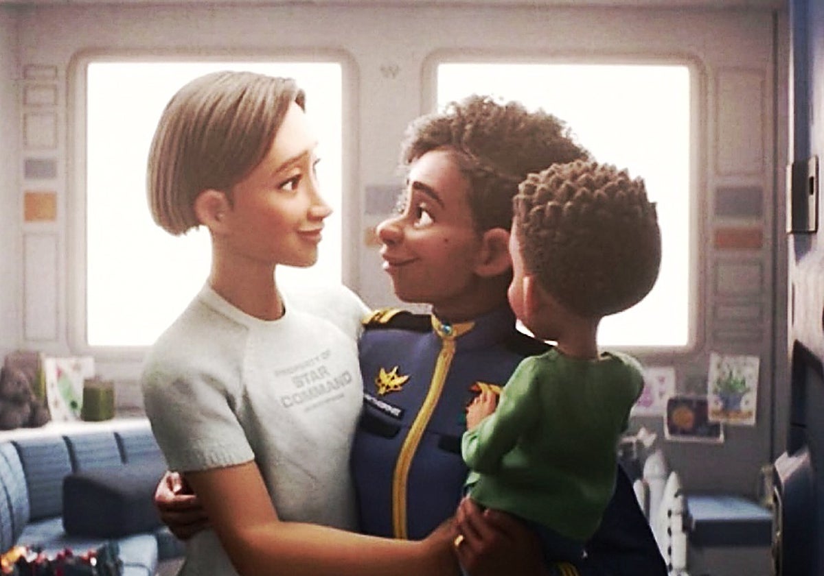 Fotograma de 'Lightyear'