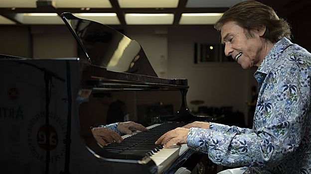 Raphael: «No me voy a retirar nunca; nun-ca»