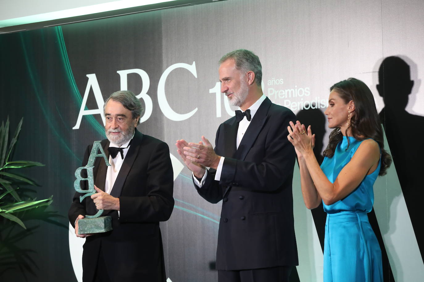 Pedro García-Cuartango, junto a los Reyes