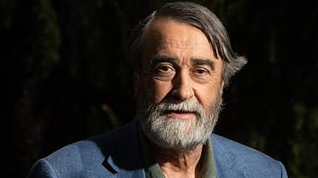 La entrega de los Premios Cavia 2023: Manuel Jabois, Pedro García Cuartago y Flavita Banana, los galardonados