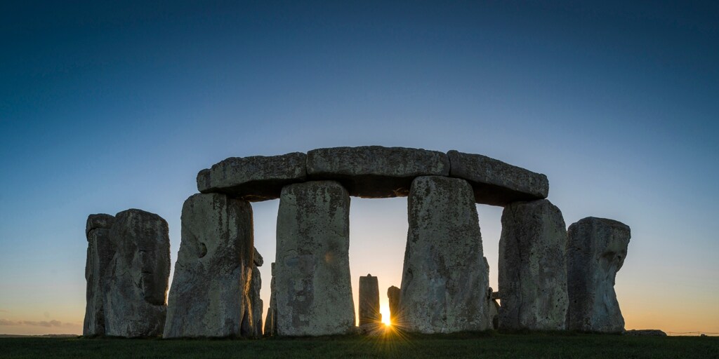 The British government gives the green light again to the construction of the controversial tunnel under Stonehenge