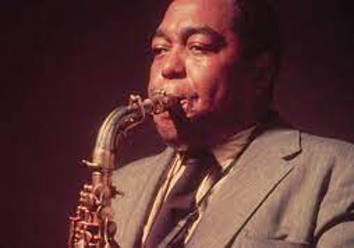 El saxofonista de Kansas City (1920) había cumplido 35 años cuando falleció tras una vida en la que tocó el cielo, pero también descendió al infierno