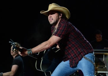 Letra y traducción de 'Prueba a hacer eso en un pueblo', la polémica canción que divide EE.UU.