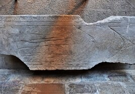 Desvelan los secretos de una lápida del siglo XV hallada en una iglesia navarra
