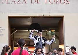La madurez ya consabida de Manuel Román triunfa en la corrida del Motín de Aranjuez