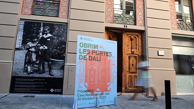 Exterior de la casa natal de Salvador Dalí