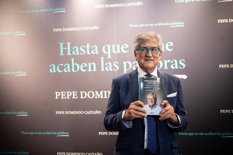 Pepe Domingo en la presentación de sus libro