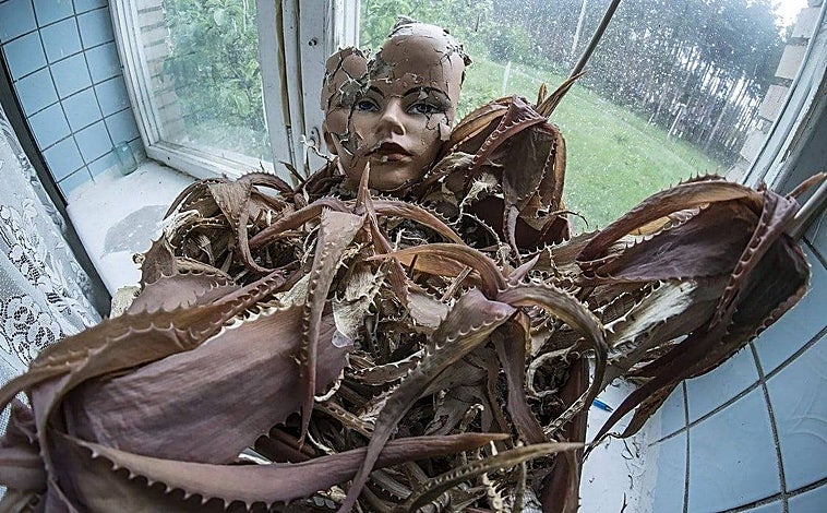 Imagen principal - Ejemplos de fotografías de Lana Sator, la mayoría realizadas en territorio de la antigua URSS