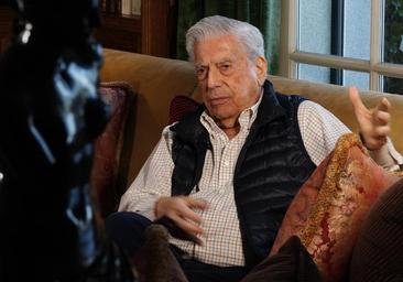 Mario Vargas Llosa: «Si tuviera que elegir a un heredero, sería un poeta»
