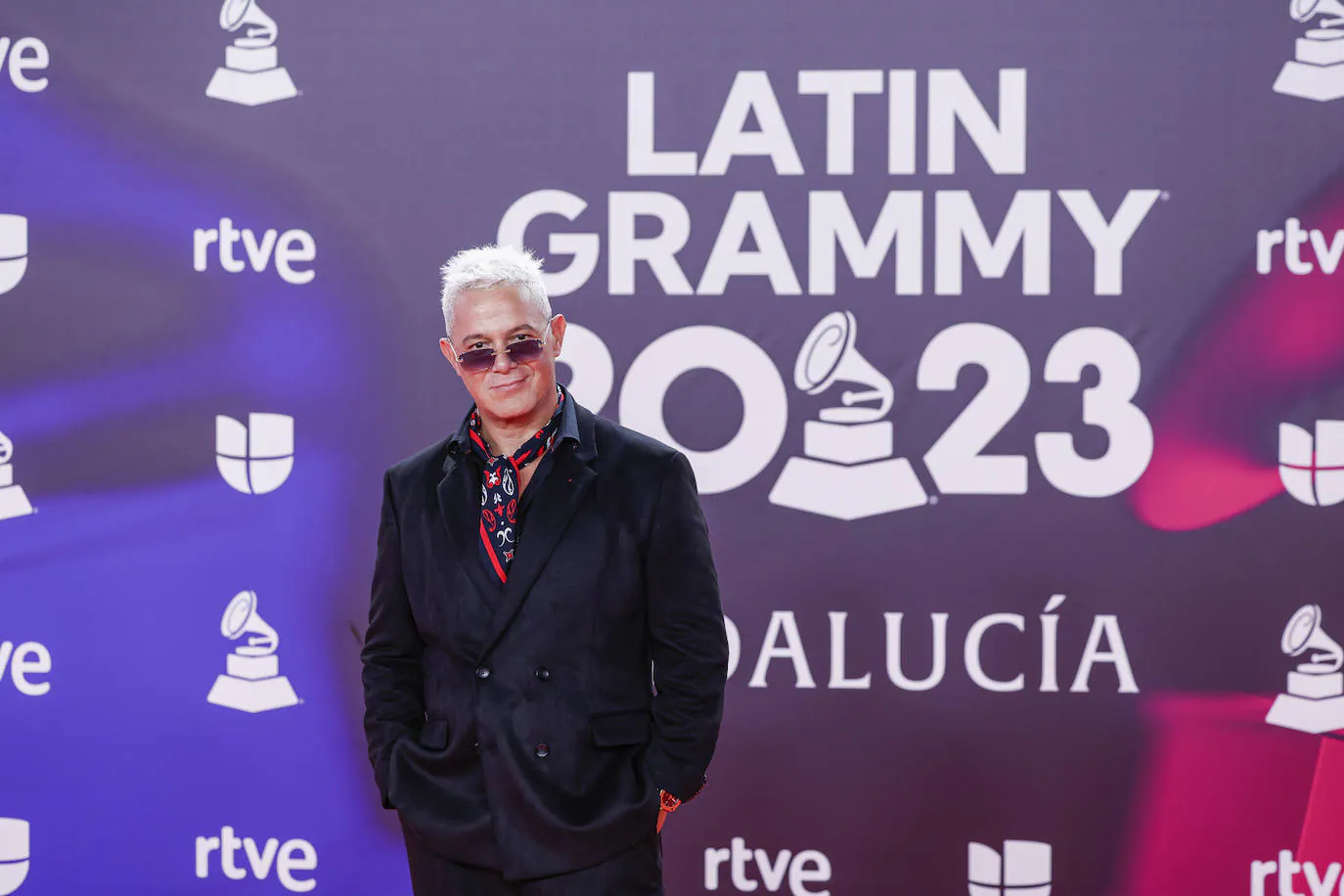 El cantante Alejandro Sanz posa en la alfombra roja