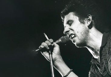 Muere Shane MacGowan, legendario líder de The Pogues, a los 65 años