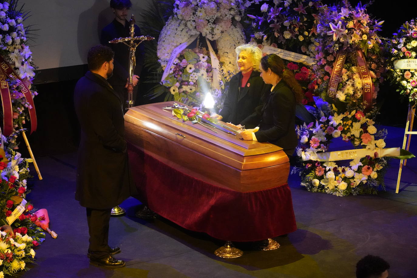 Marisa Paredes, en la capilla ardiente