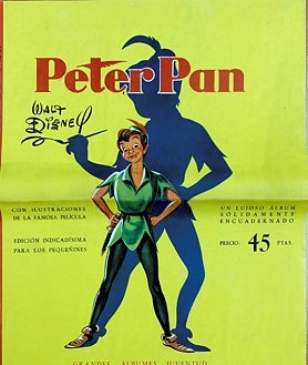 Imagen secundaria 2 - José Zendrera, Gustavo Gili y Joaquín Sopena con la típica capa española, junto a Mary Poppins y Peter Pan que vieron la luz en Juventud