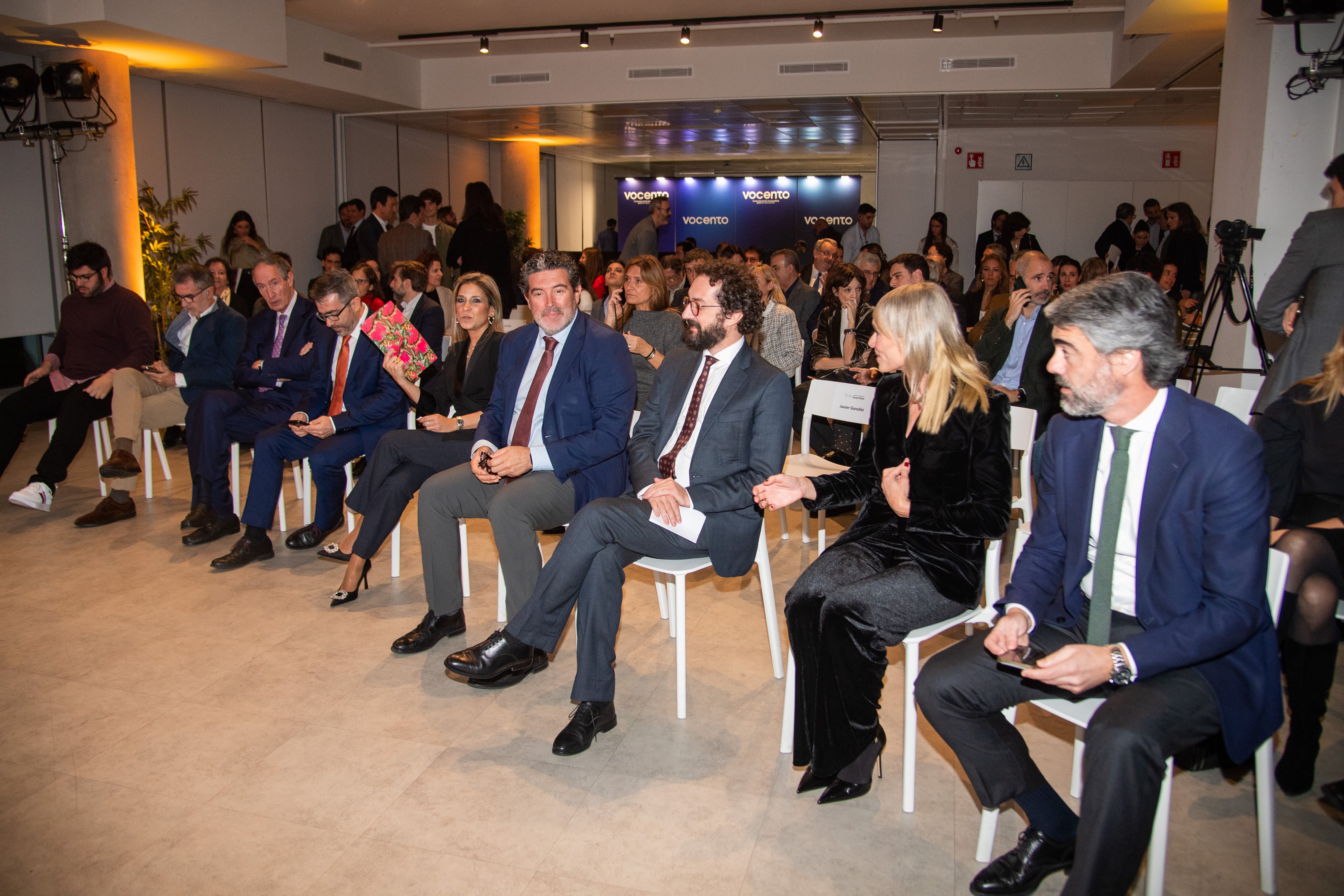 Antonio García Ferrer, Bernabé Mohedano, Jesús García Calero, Julián Quirós, Joaquín Manso, Romina Caponnetto y Luis Enríquez, consejero delegado de Vocento