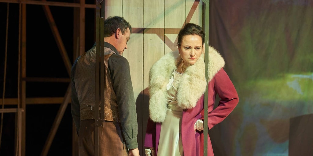 'Andorra': kimlik ikiyüzlülüğü konfederasyonu