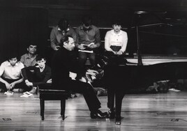 Muere Manuel Carra, el pianista que dignificó la música española