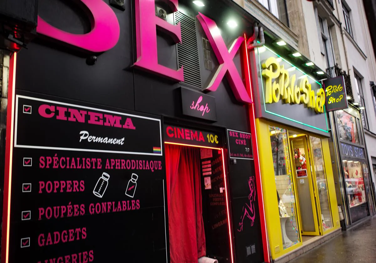 Sex Shops Un Cine Olvidado Y Una Placa Lo Que Queda Del París Que Inventó El Surrealismo 2071