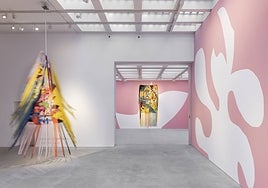 'asterisco volcánico avatar frutal', de avaf, en la galería Marlborough: Éxtasis multicolor y chute caleidoscópico