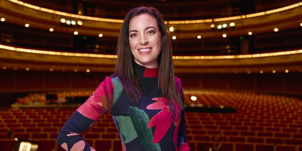 Lara Diloy: “Giderek daha fazla orkestra şefi oluyoruz ve varlığımız daha doğal hale geliyor”