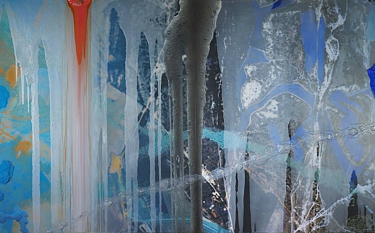 Imagen principal - Arriba: 'Mirador distante (tan cerca)', Colección del Parlamento Vasco. izquierda: Vista de la exposición 2024 Kubo Kutxa de San Sebastián. Derecha: 'Reversible - tiempos expandidos 2023'