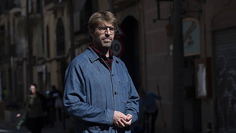 El cantante catalán estrenará el disco el 3 de mayo en la sala Apolo