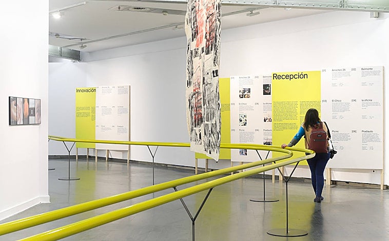 Imagen principal - En las imágenes, detalles del montaje de 'ensanchar la puerta'