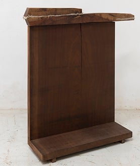 Imagen secundaria 2 - De arriba abajo, 'Sin ello' (2024); 'Zapateo' (2024); y 'Mesa sin ventana (discrección)'