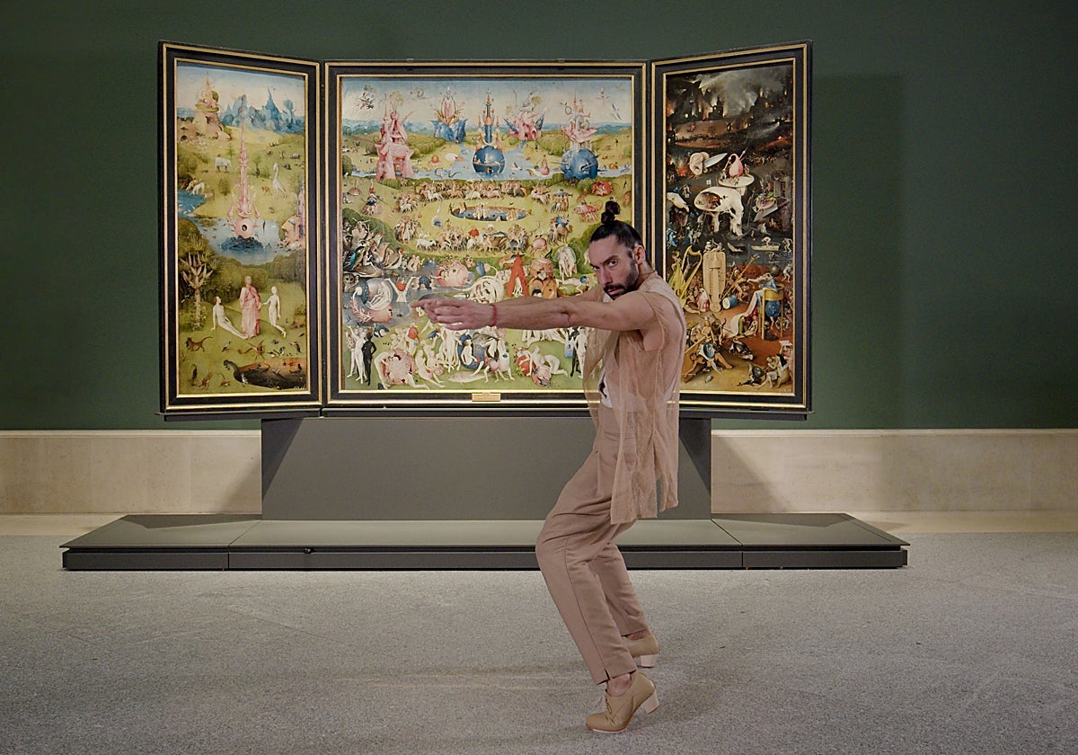 El bailaor Eduardo Guerrero durante la interpretación de 'A los pies del Bosco'