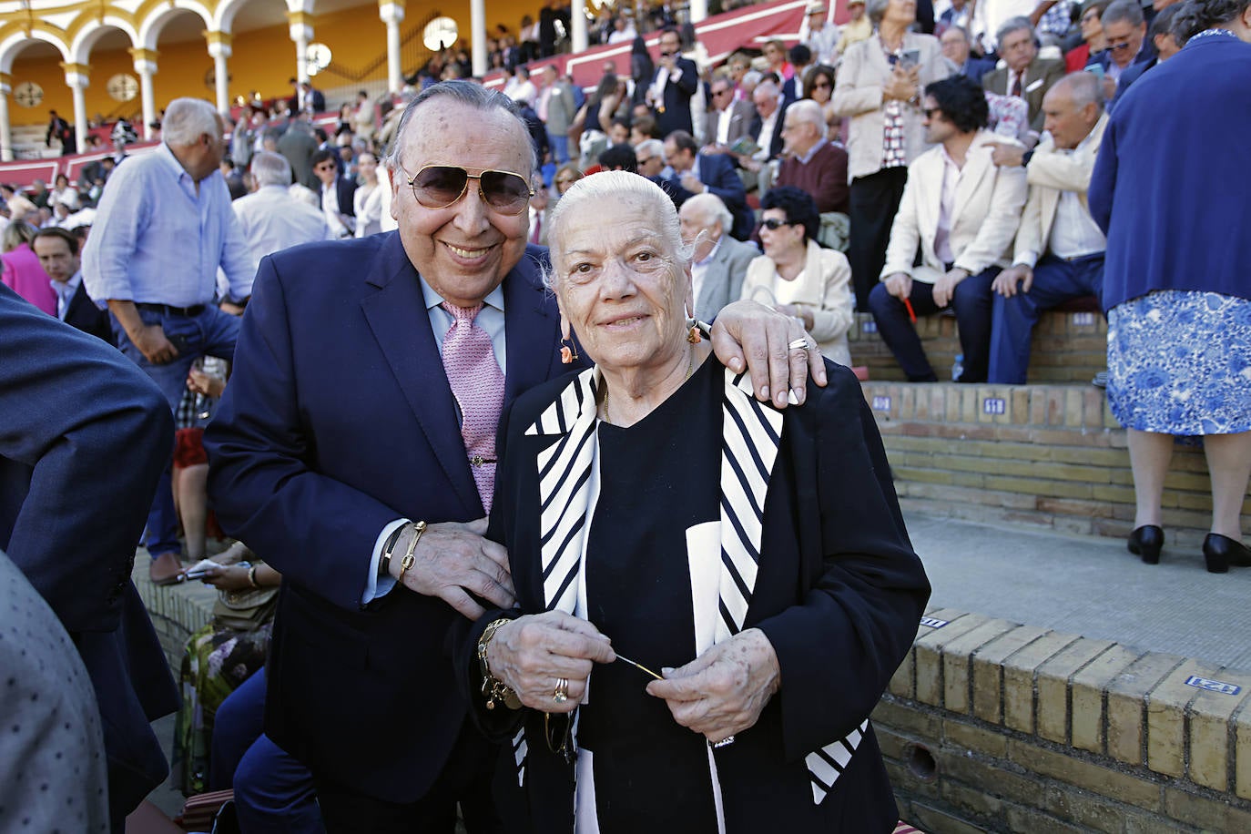 Paco Cepero y señora