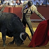 Vuelta a la normalidad en la Maestranza: crónica de una tarde para la inteligencia artificial