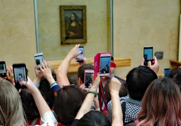 El Louvre estudia trasladar a la Mona Lisa a una sala especial por 500 millones