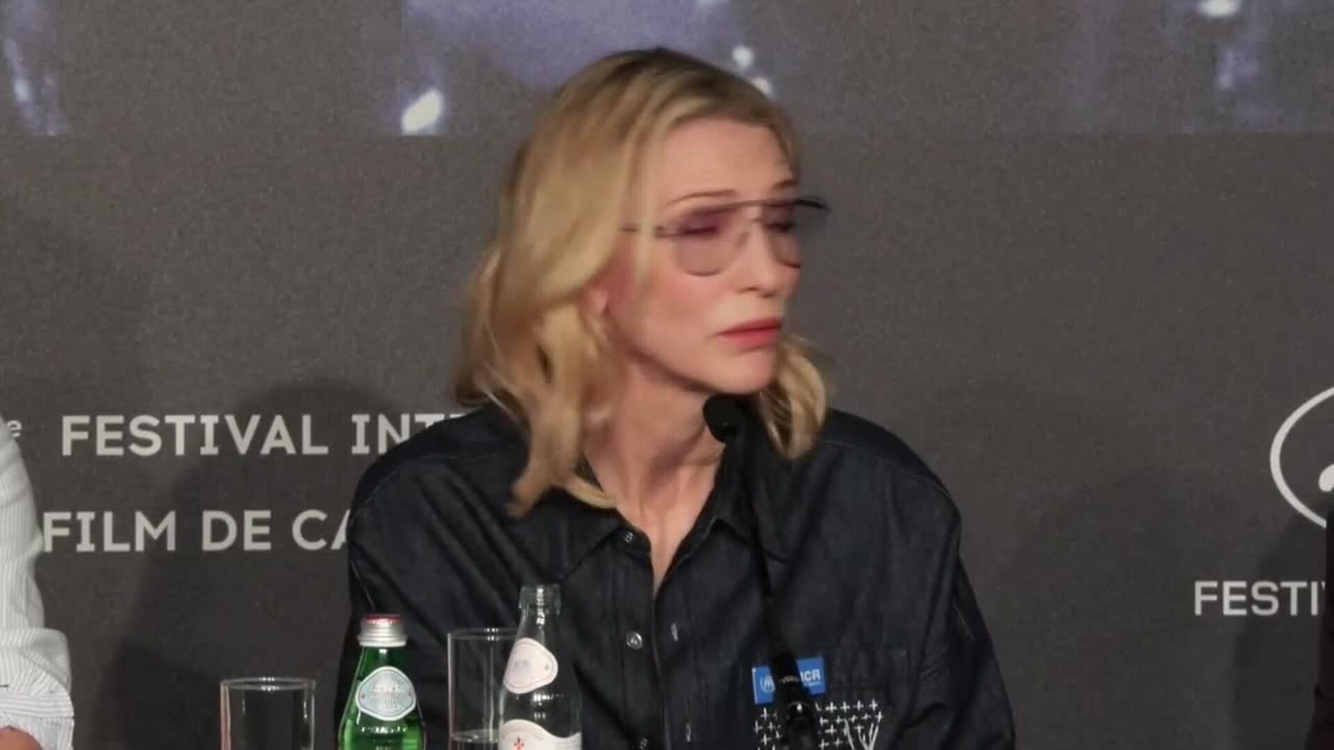 Blanchett da voz en Cannes a los refugiados: hay que hacer películas sobre sus historias
