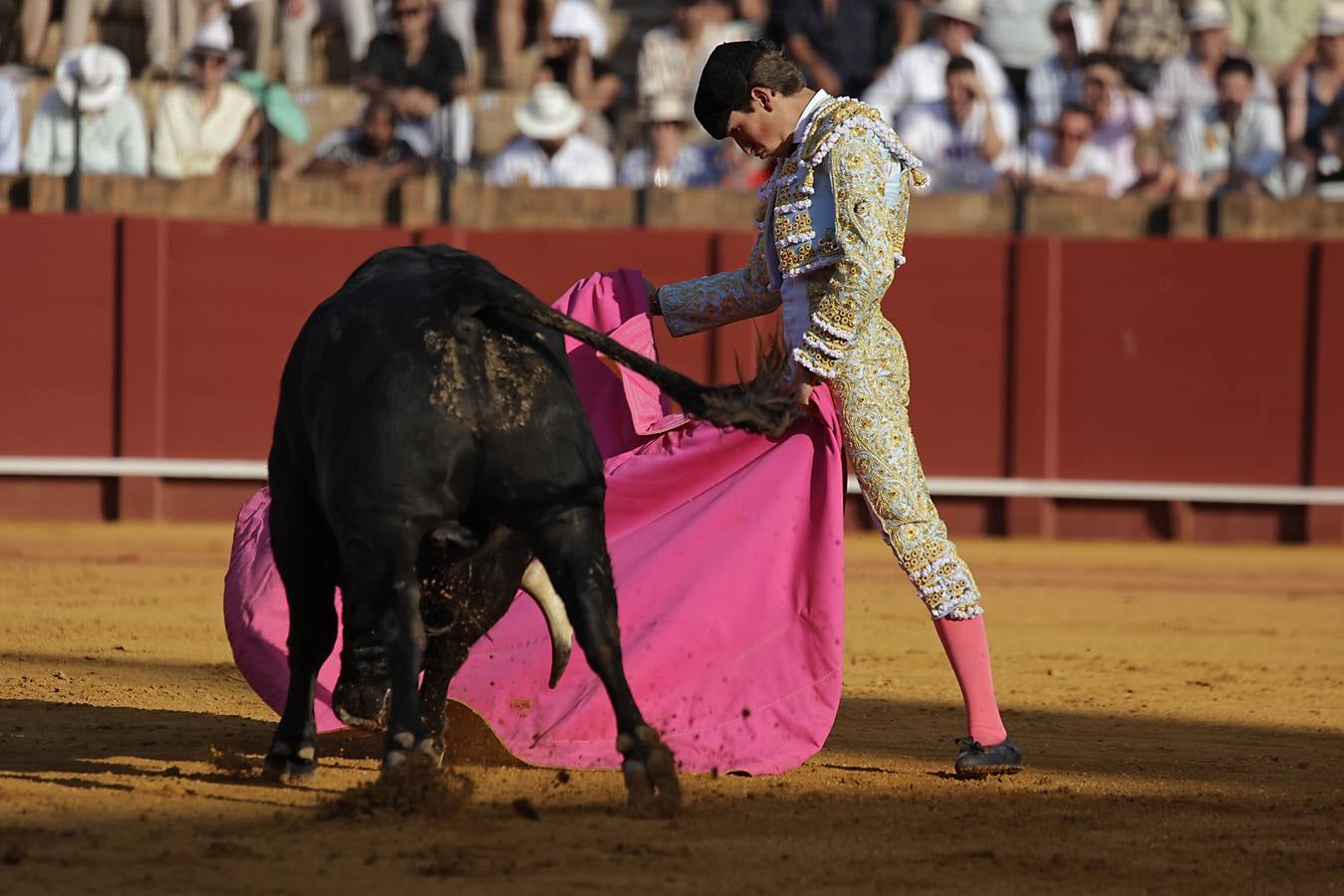 Novillada de abono en la Maestranza para Manuel Román, Javier Zulueta y Diego Bastos