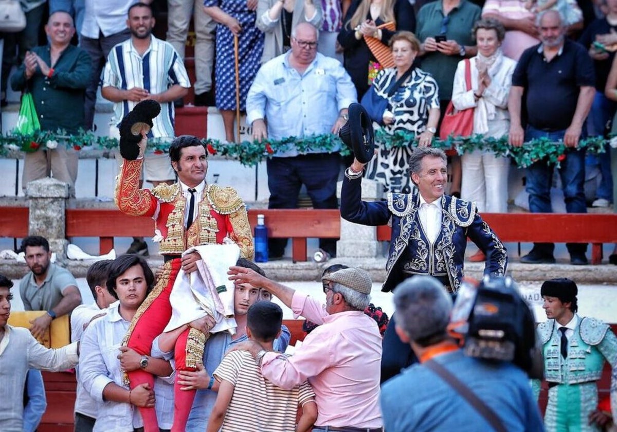 Morante y Hermoso a hombros en Cáceres