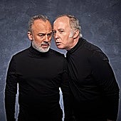 'El traje', dos corazones solitarios