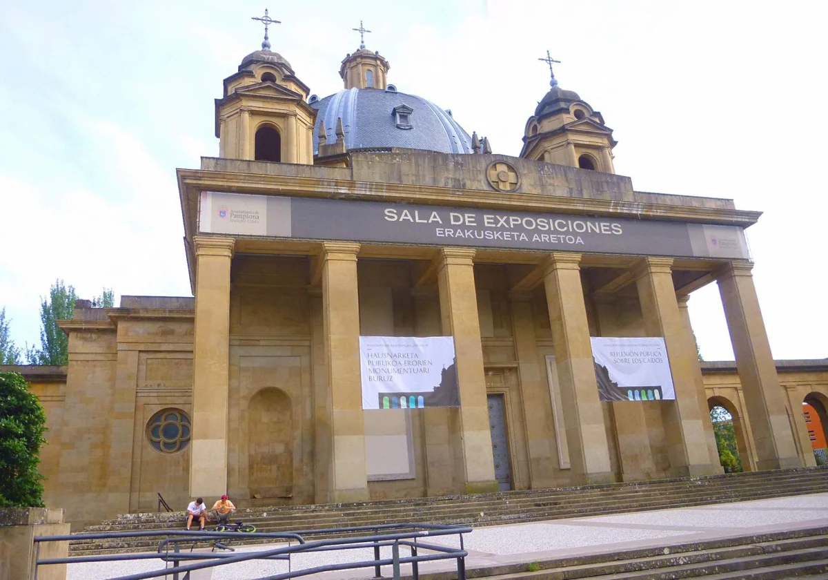 La Real Academia de San Fernando insta a conservar el Monumento a los  Caídos de Pamplona