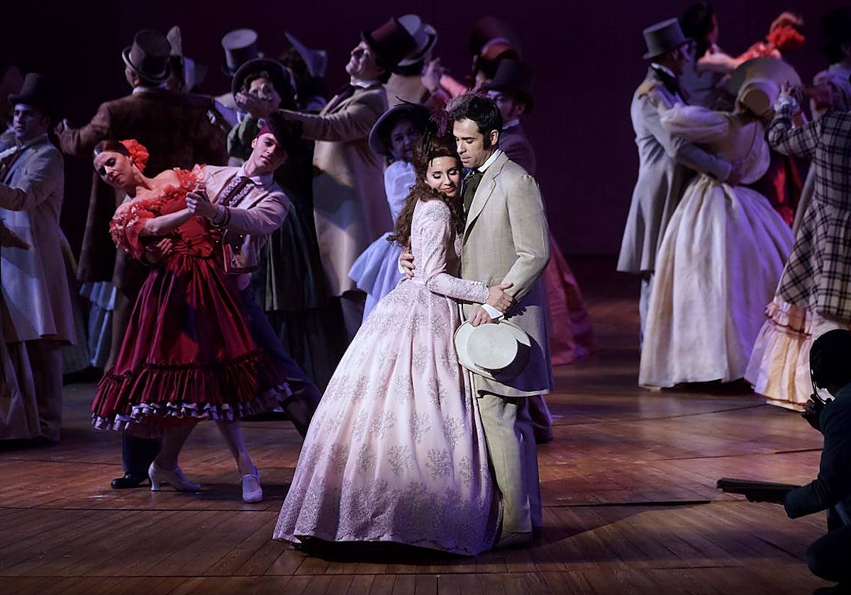 Sabina Puértolas e Ismael Jordi, en 'Doña Francisquita'