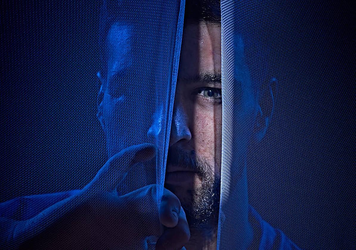 Boğazı kamyonun altında geçip oyuncu olan çocuk